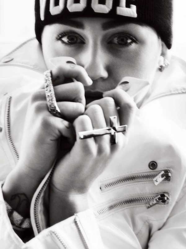 Miley-Cyrus_V-Magazine-04