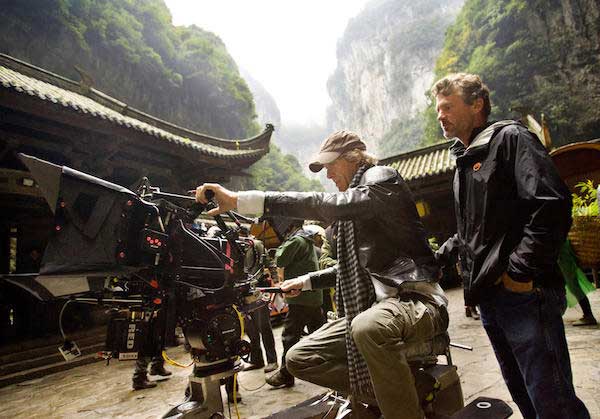 Michael-Bay-and-James-Skotchdopole-on-set-of-Transformers-Age-of-Extinction