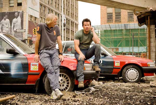 Michael-Bay-and-Mark-Wahlberg-on-set-of-Transformers-Age-of-Extinction
