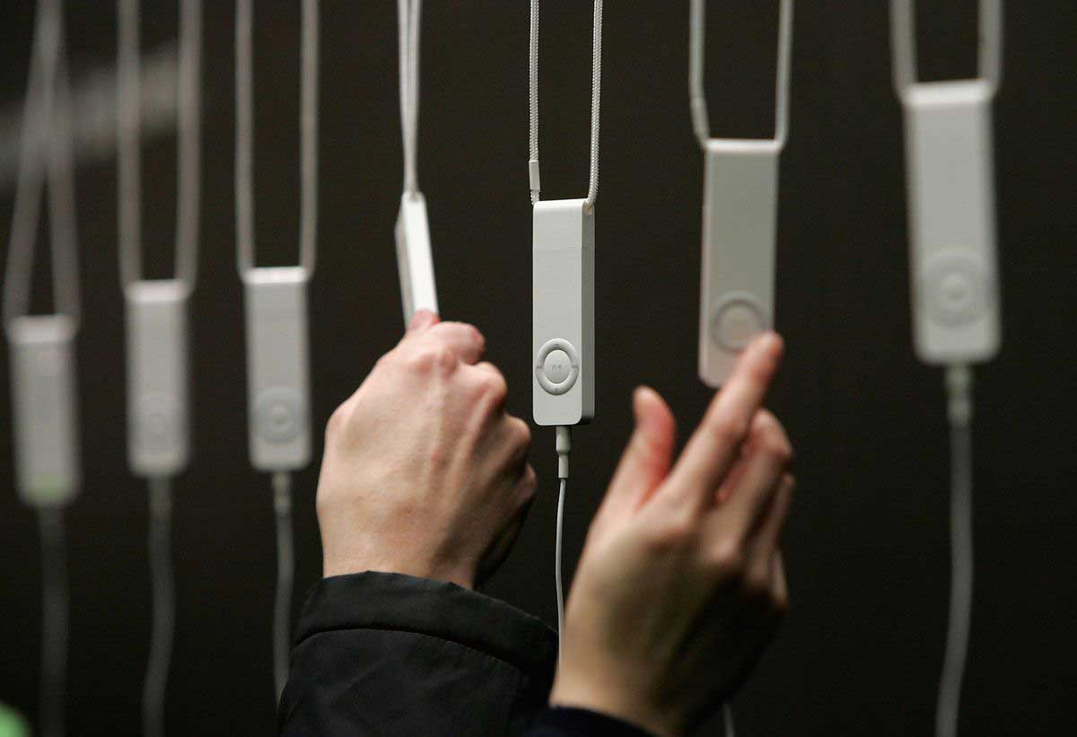 ipod-shuffle-1st-gen-2005
