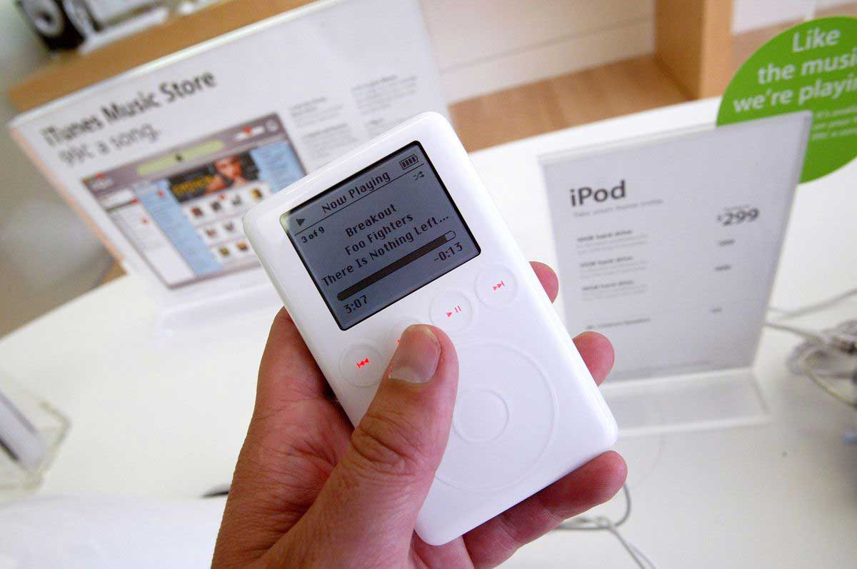 ipod-classic-3rd-gen-2003
